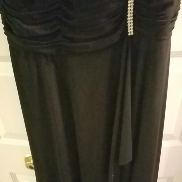 Evening dress - Picture 4 of 7